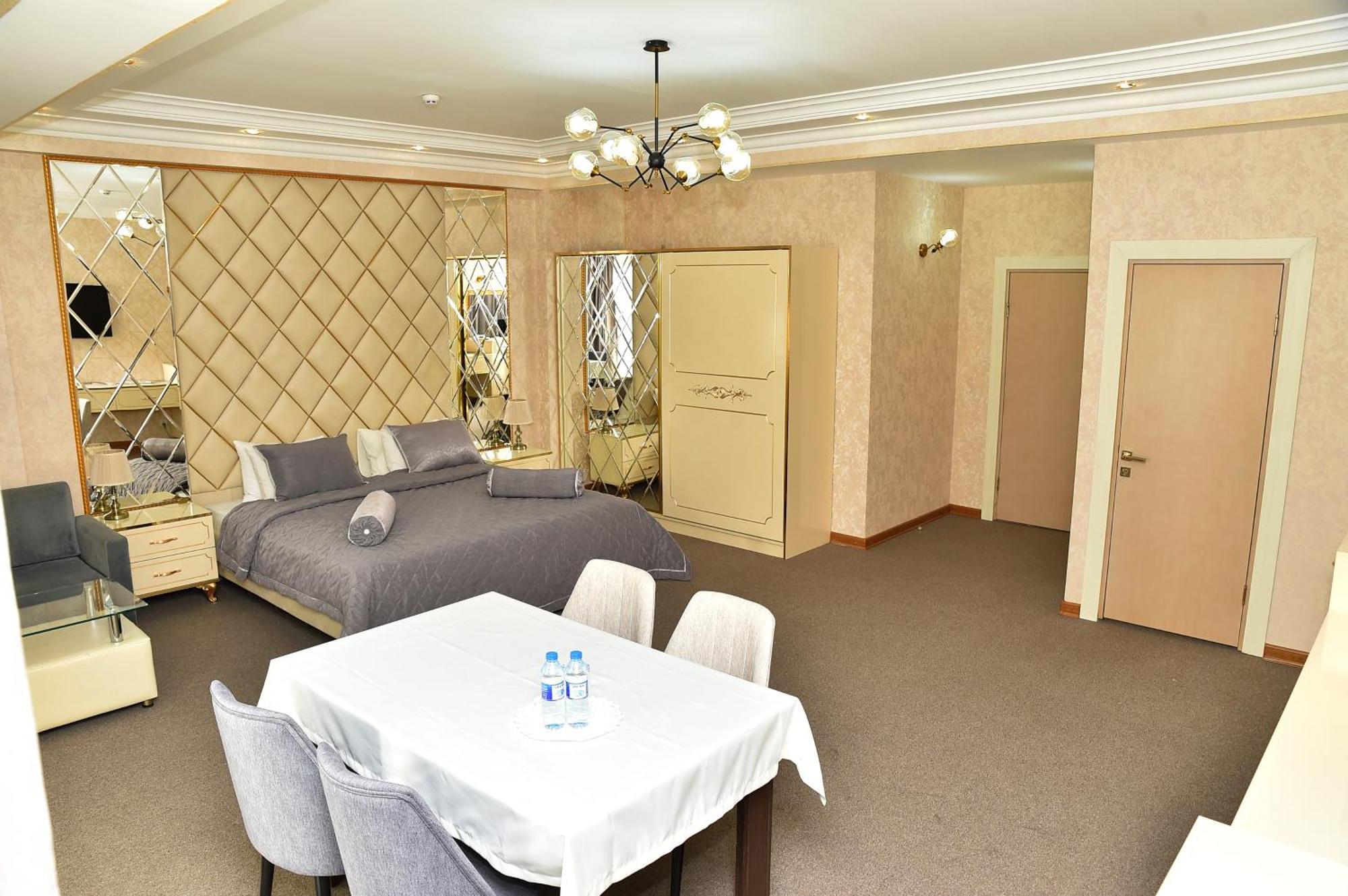 Karat Boutique Hotel 3*